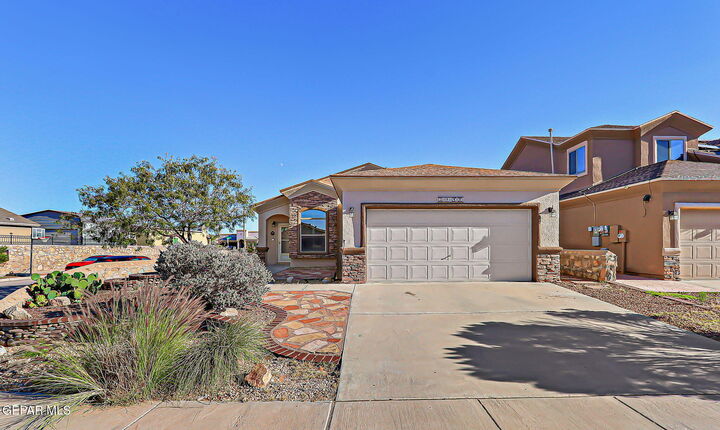 Property Photo:  3848 Loma Adriana Drive  TX 79938 
