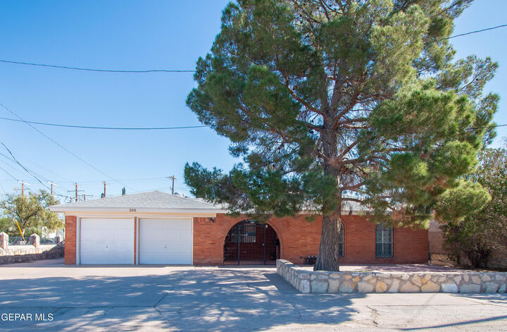 200 S Maryland Street  El Paso TX 79905 photo