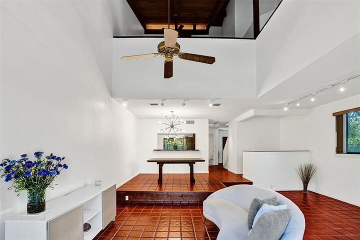 81 NE 17th Ct  Fort Lauderdale FL 33305 photo