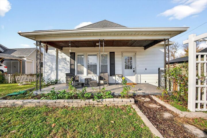 Property Photo:  1117 P Street  IN 47421-2819