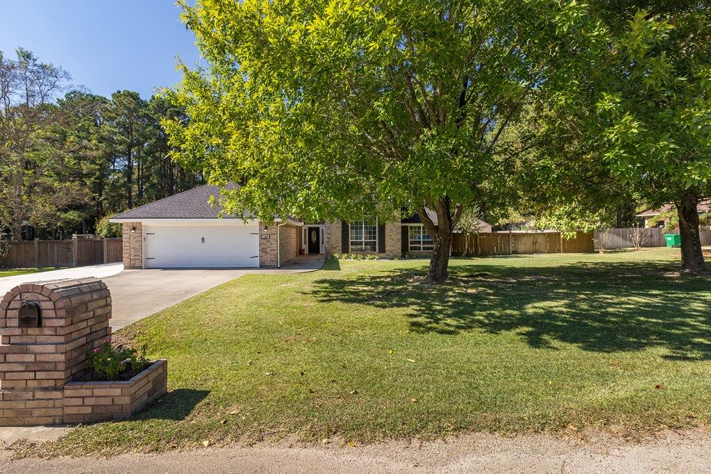 Property Photo: 158 Creekwood Drive TX 75949