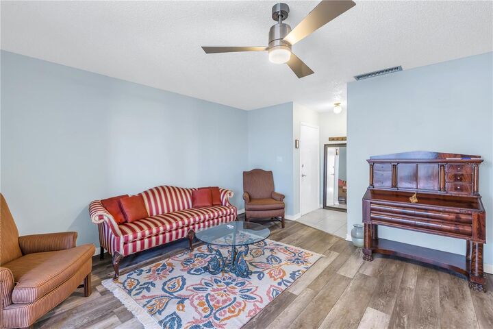 Property Photo: 4115 34th Way S 195 FL 33711