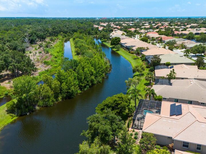 Property Photo:  678 Crane Prairie Way  FL 34229 