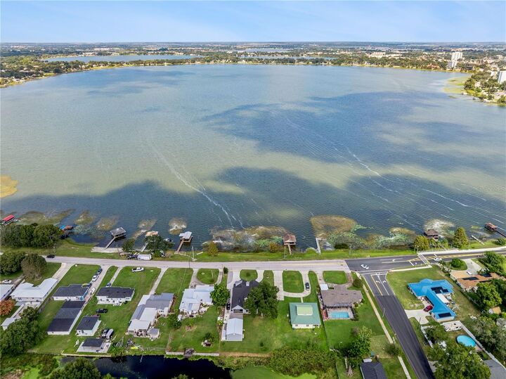 Property Photo: 1516 S Lake Howard Drive FL 33880