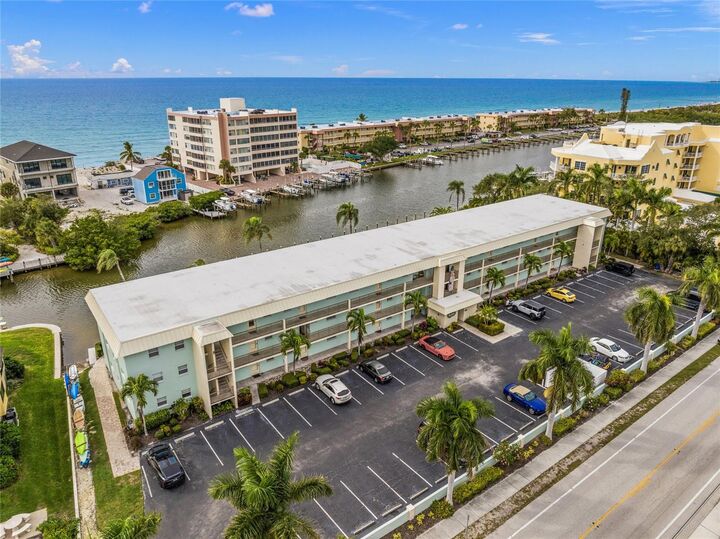 Property Photo:  9200 Midnight Pass Road 17  FL 34242 