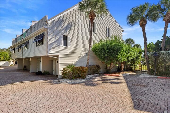 Property Photo: 1355 Pinellas Bayway S 19 FL 33715