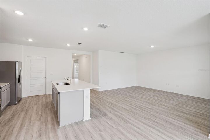 Property Photo: 5131 Orchard Oriole Loop FL 33830