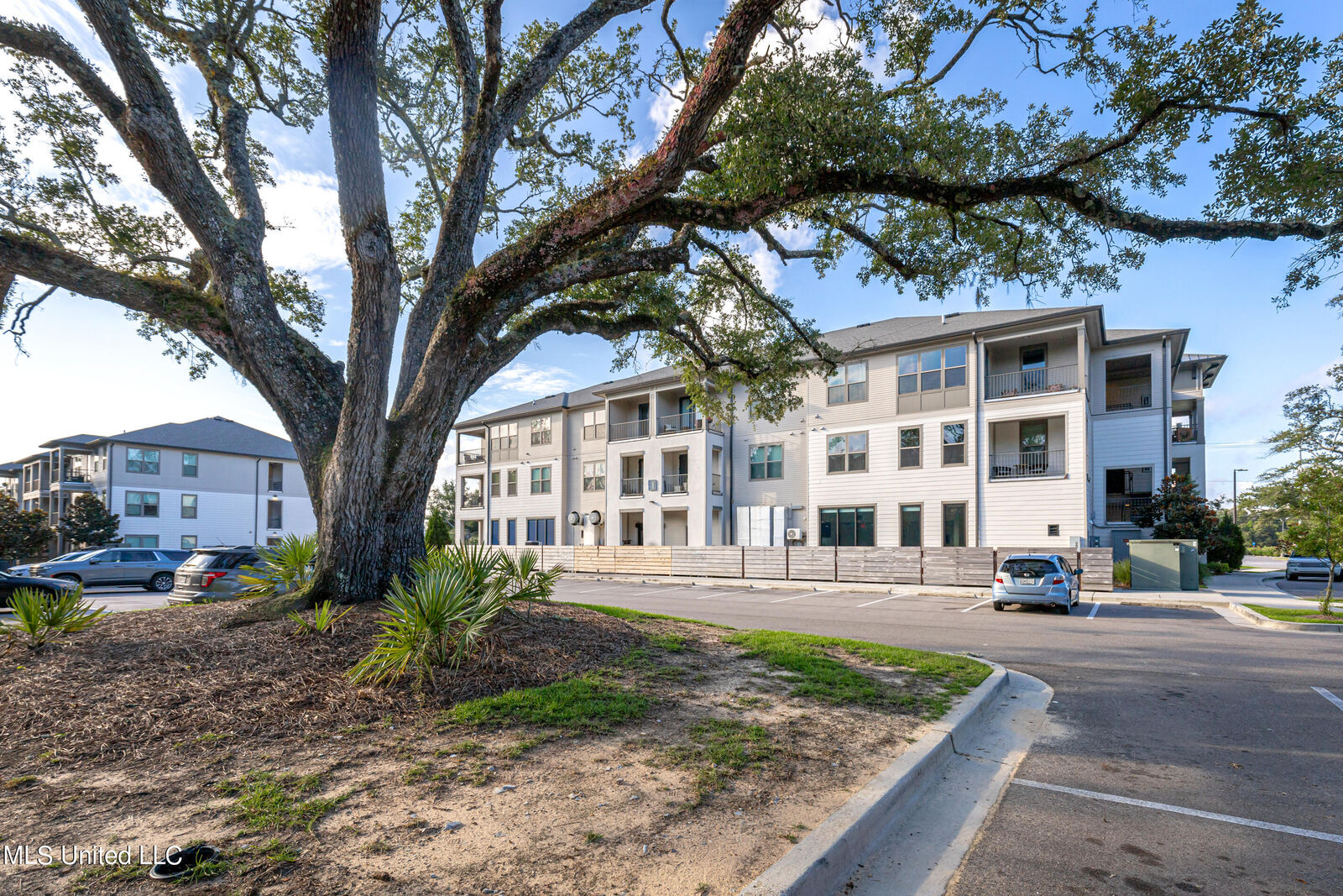 Property Photo:  2501 Bienville Boulevard  MS 39564 