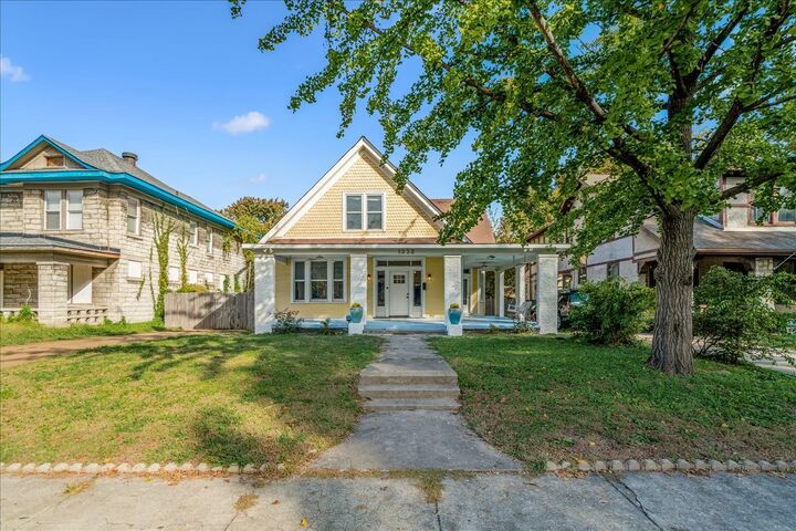 Property Photo:  1232 Agnes Pl  TN 38104 