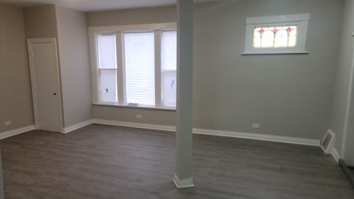 Property Photo:  7712 S Evans Avenue  IL 60619 