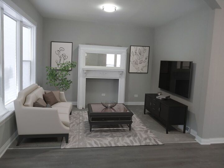 Property Photo:  7712 S Evans Avenue  IL 60619 