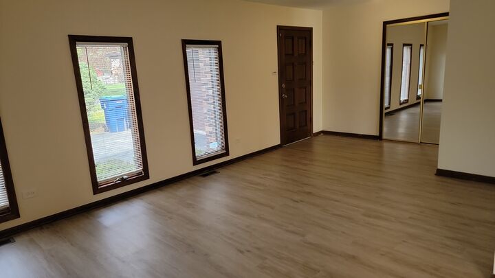 Property Photo:  831 Violet Lane  IL 60443 