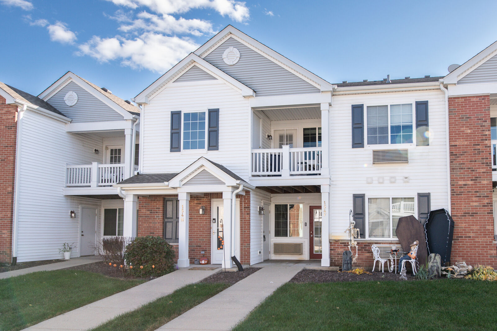 Property Photo:  154 Bertram Drive F  IL 60560 