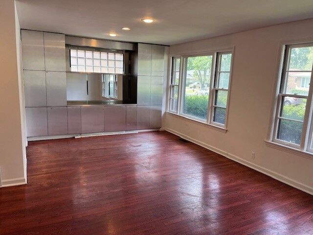 Property Photo: 8713 Drake Avenue IL 60076