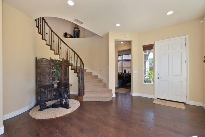 Property Photo: 701 Stanfel Place CA 95762