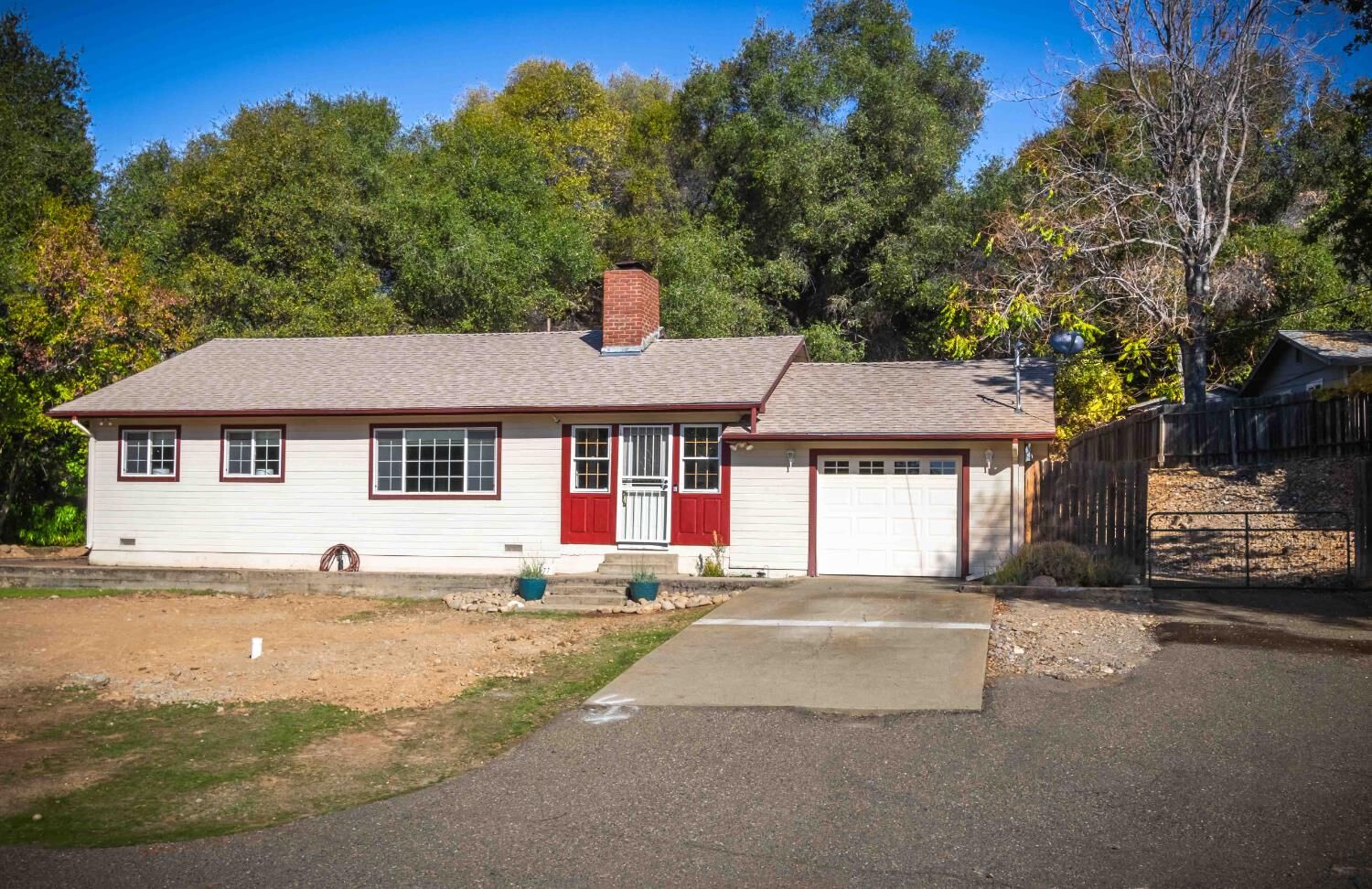 Property Photo: 677 Chapin Road CA 95667