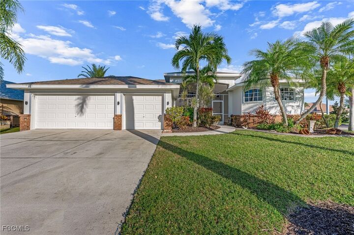 Property Photo:  4009 SW 27th Avenue  FL 33914 