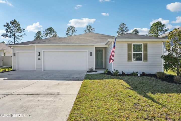 Property Photo: 2616 Windsor Lakes Way FL 32043