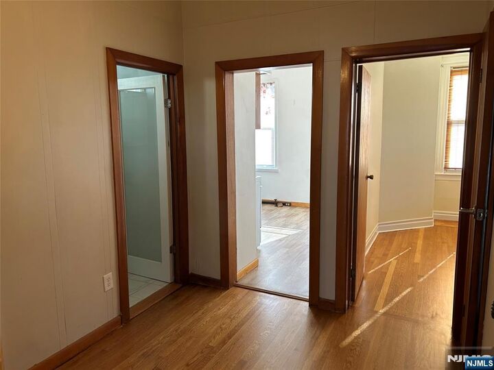 Property Photo:  192 Kearny Avenue 2nd Floor  NJ 07032 