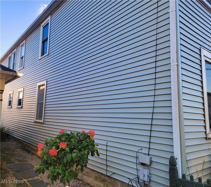 Property Photo:  2185 W 6th Street  OH 44113 