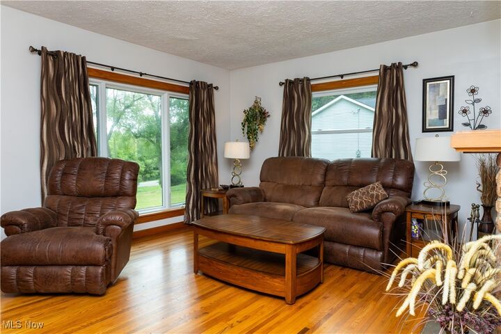 Property Photo: 4216 State Road OH 44319