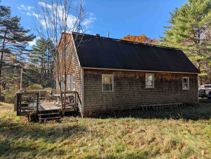 Property Photo:  35 Bittersweet Lane  NH 03276 