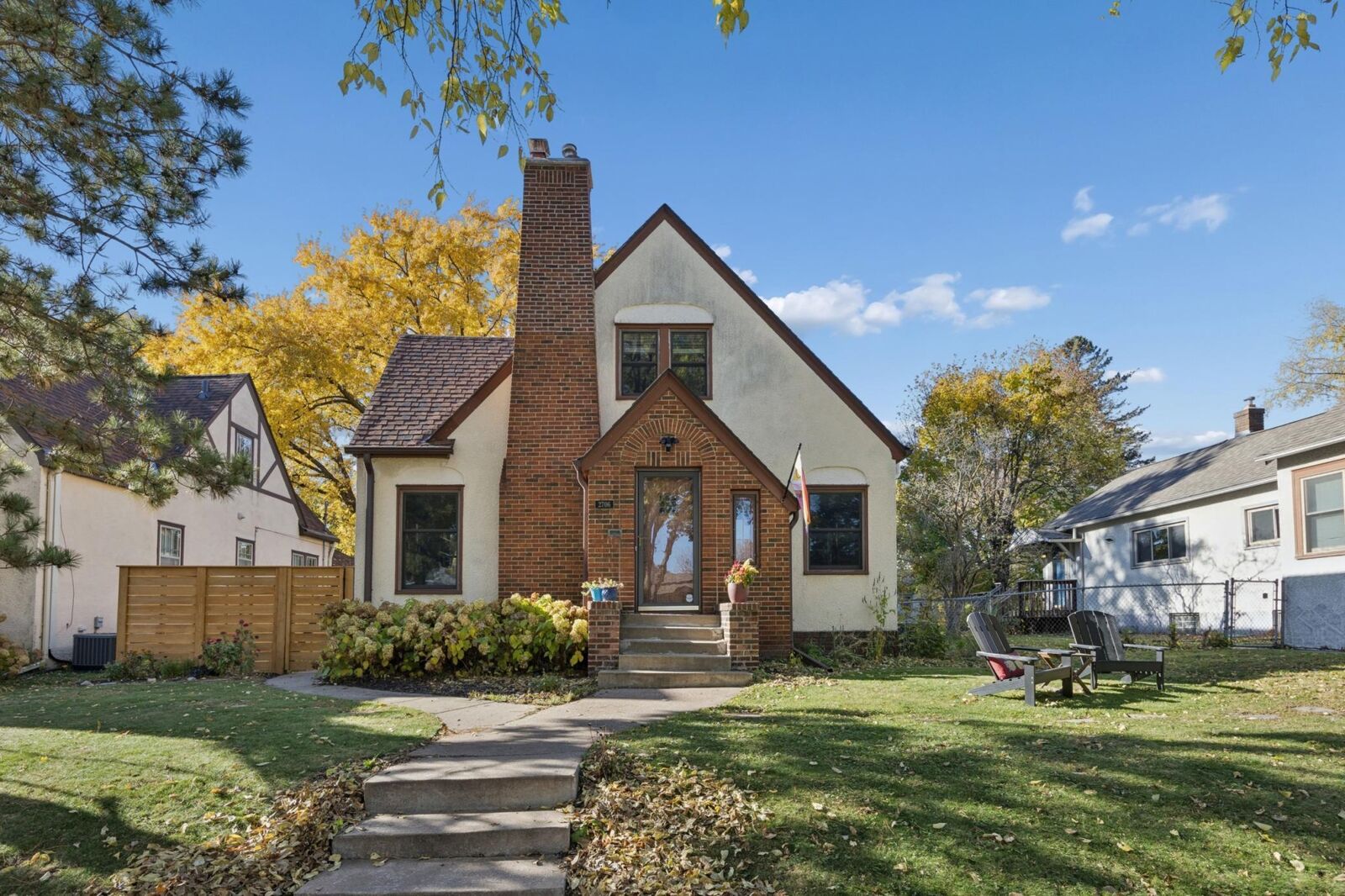 Property Photo: 2706 Hayes Street NE MN 55418