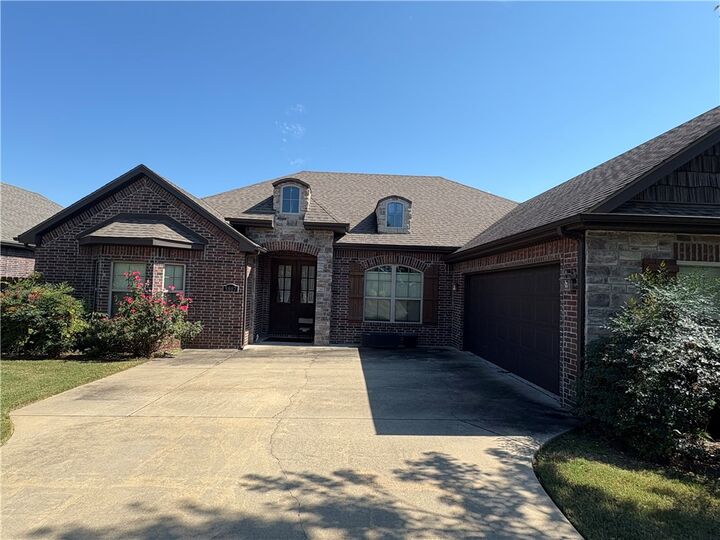 Property Photo: 5807 Knotty Pine Road AR 72713