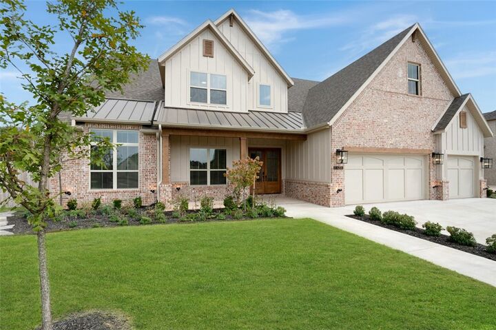 Property Photo:  4201 S 88 Street  AR 72713 