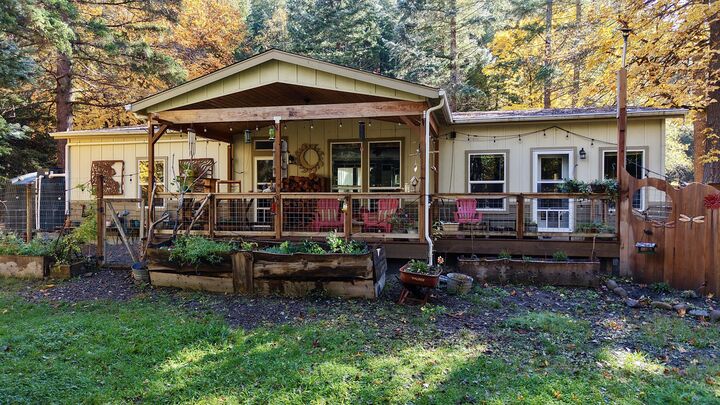 Property Photo:  52 Dodes Creek Road  OR 97541 