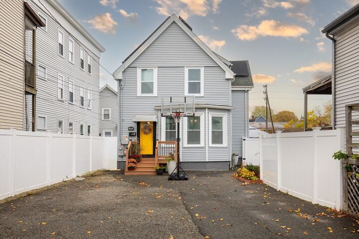 Property Photo:  93 South St  MA 01905 