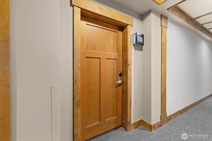 Property Photo:  3770  Suncadia Trail 102  WA 98922 