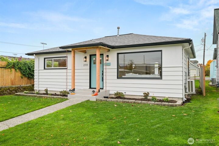 Property Photo: 2111 Franklin Street WA 98225