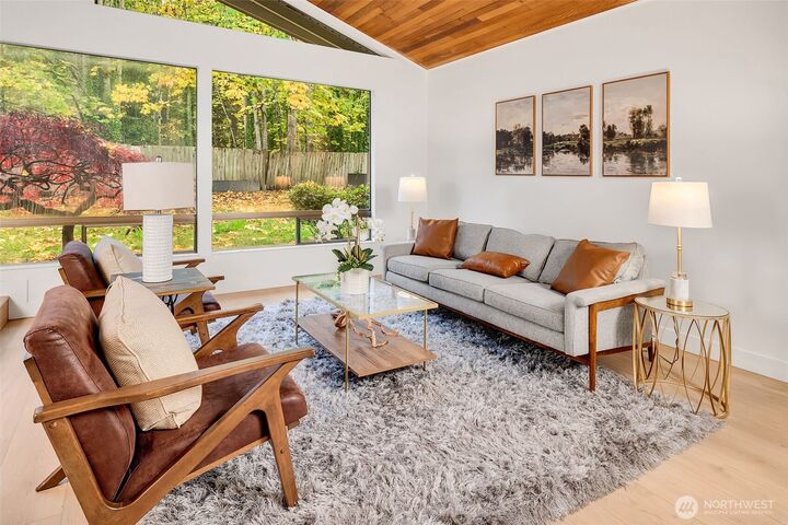 Property Photo: 16123 SE 146th Place WA 98059