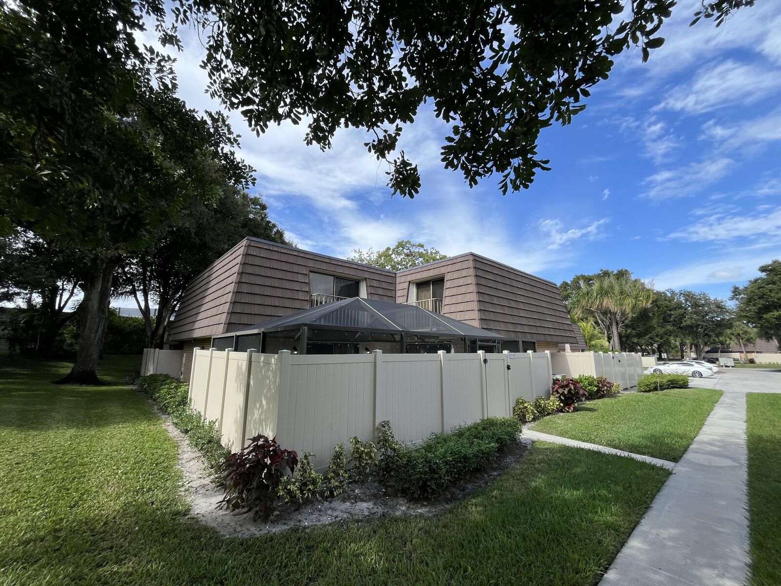 Property Photo: 7510 75th Way FL 33407