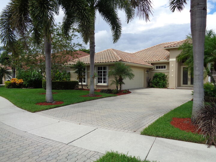 Property Photo:  6690 Jog Palm Drive A  FL 33437 