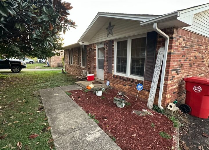 Property Photo:  307 Walnut Street  KY 42127 