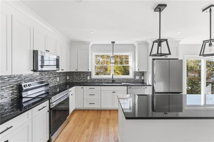 Property Photo:  6 Teresa Ann Crossing  RI 02893 