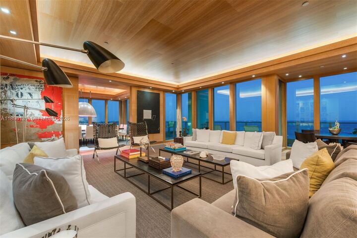 Property Photo:  2627 S Bayshore Dr 3201  FL 33133 