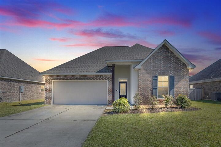 Property Photo: 1814 Browning Road LA 70611