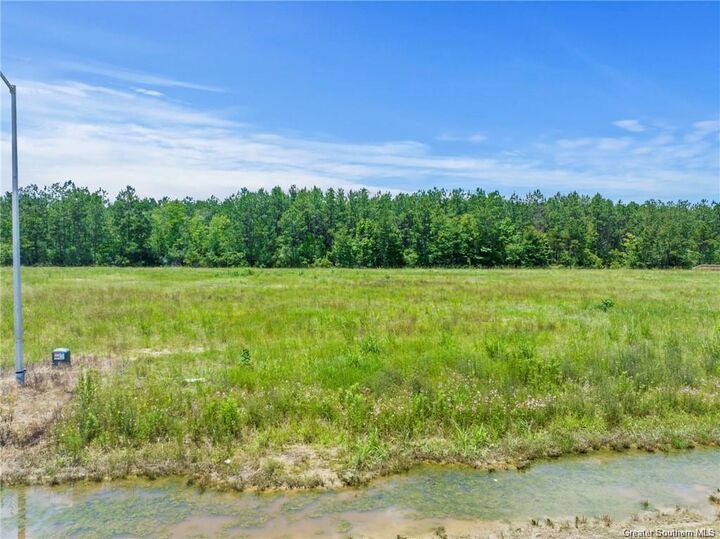 Property Photo: 2799 N White Rose Lane N LA 70611