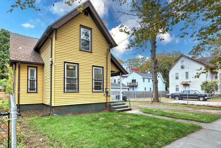 Property Photo:  81 Butler Street  CT 06511 