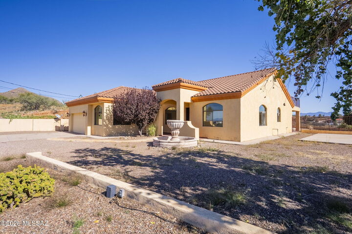 Property Photo:  309 Valley View Drive  AZ 85648 