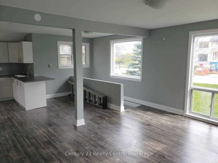 Property Photo:  1491 Pembroke Drive  ON L6H 1V6