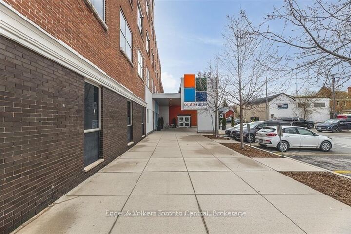 Property Photo: 945 3rd Avenue E 301 ON N4K 2K8