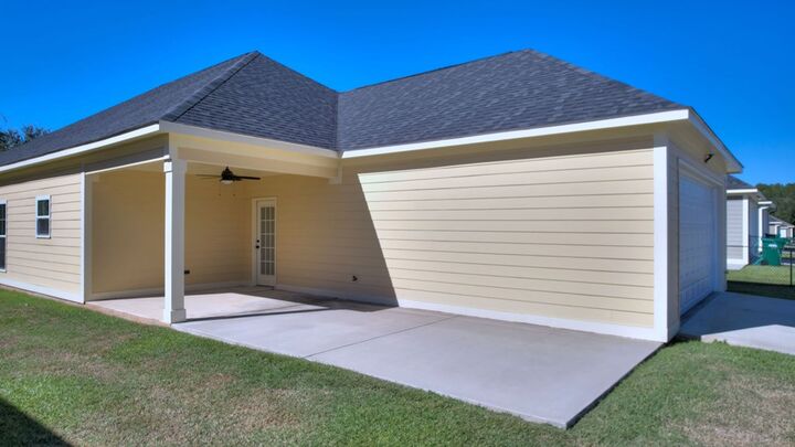 Property Photo:  1666 Arlington Park Cir  GA 31701 