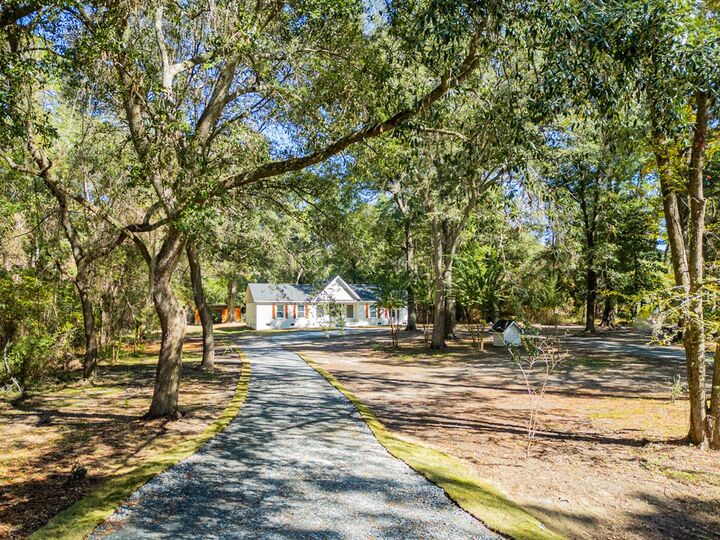 Property Photo: 707 Creekside Drive GA 31763