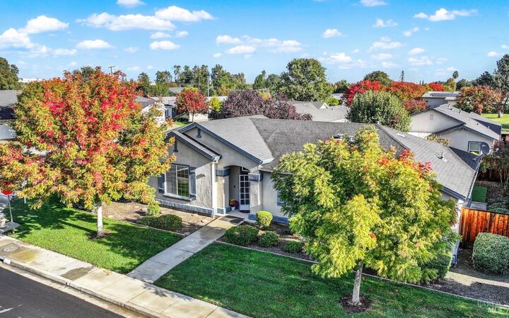 Property Photo:  1085 Plumas Court  CA 95687 