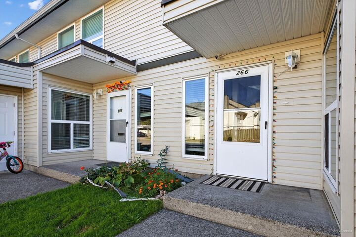 Photo de la propriété: 32550 Maclure Road 266 BC V2T 4N3