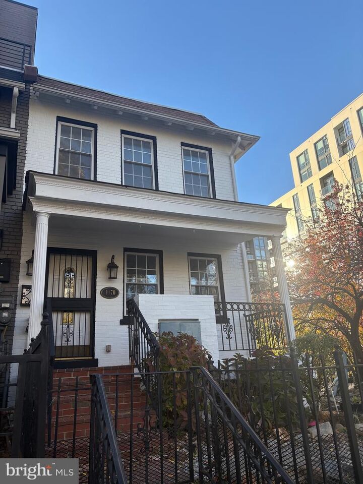 1170 Abbey Place NE  Washington DC 20002 photo